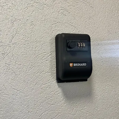 Berzo Kampelis Mieste Διαμέρισμα